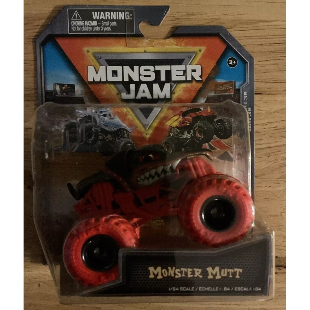 Spin‎ Master series 36 Monster Jam Monster Mutt, NIB